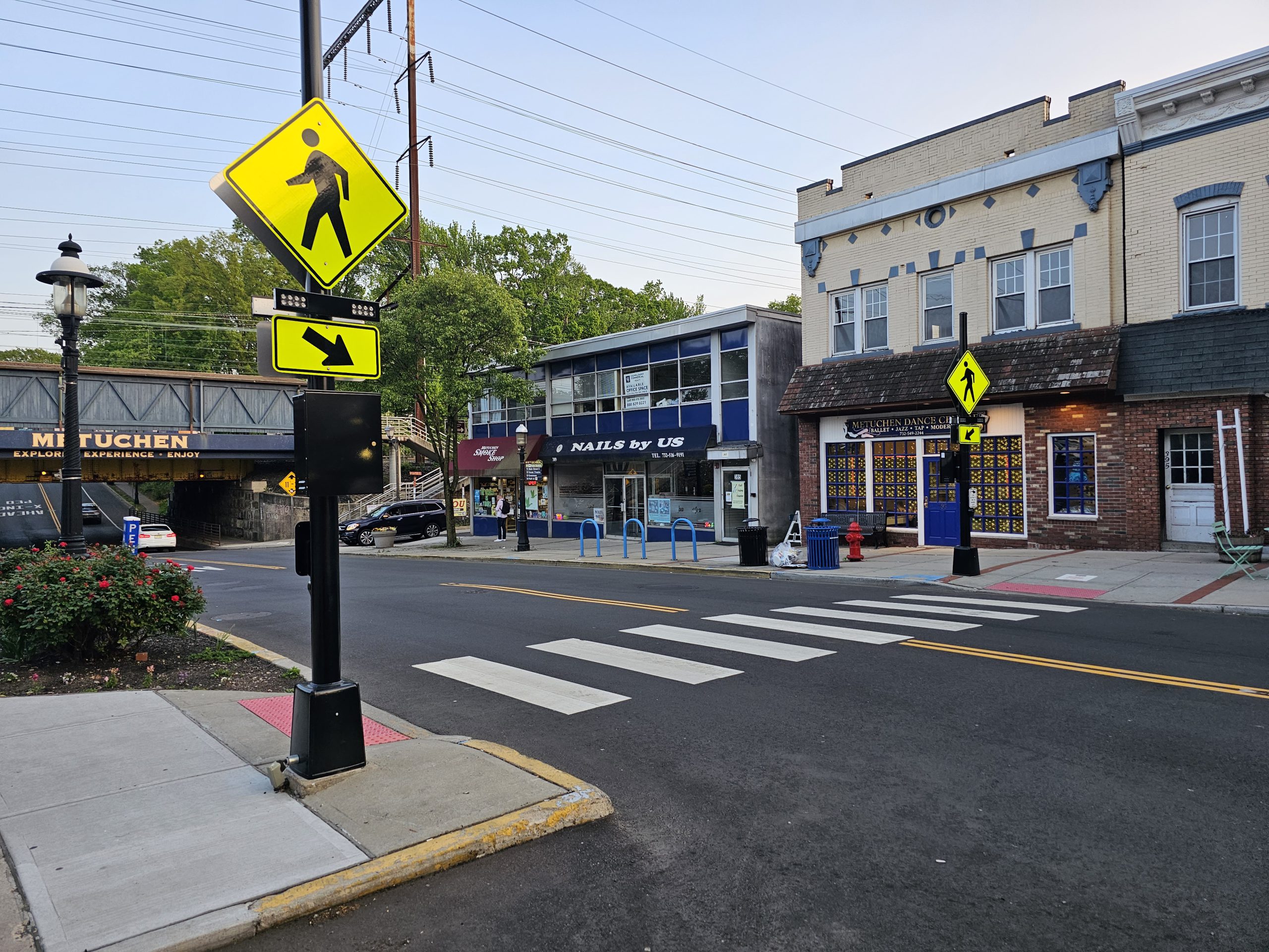 High visibility crosswalk with rectangular rapid flashing beacon